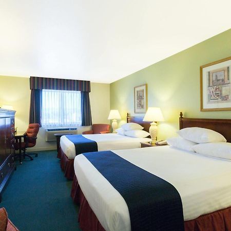 Super 8 By Wyndham Montpelier Otel Dış mekan fotoğraf